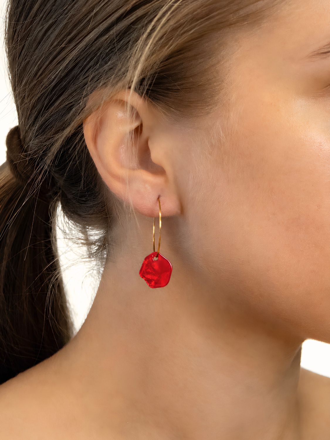 Ohrringe Acetat Creolen Alice - Ruby – Bild 2